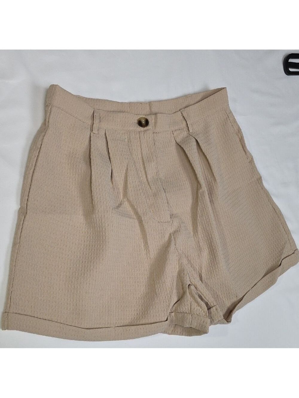 SHEIN Beige Pleated Women's Shorts